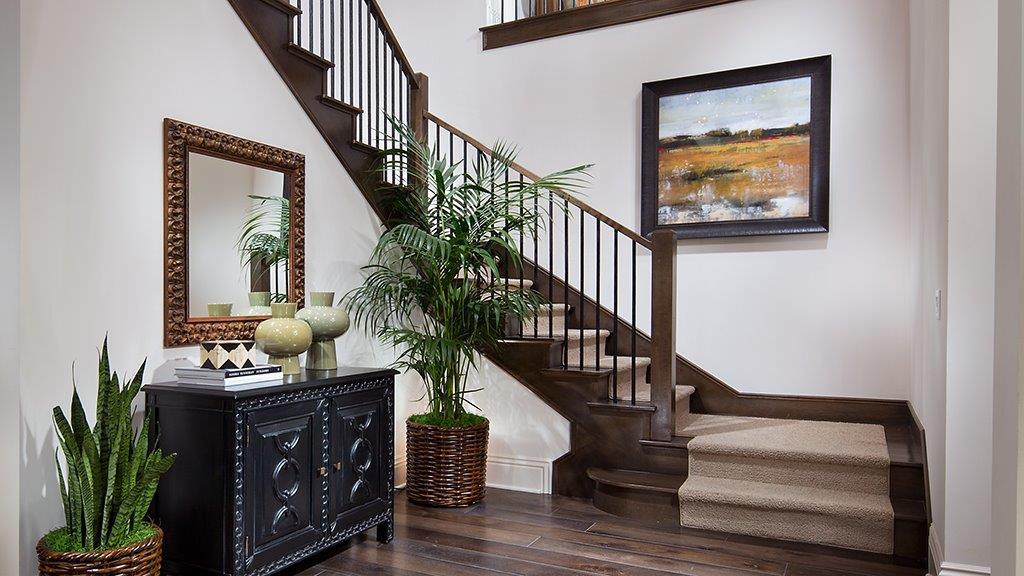 Your guests will feel warmly welcomed...and impressed. Explore the luxury homes at Sea Summit... fal.cn/ARvN #socalhomes #sanclementerealestate #sanclementeca #socalrealestate #socalrealtor #socalliving #orangecountyrealestate #orangecountyhomes #SanClemente