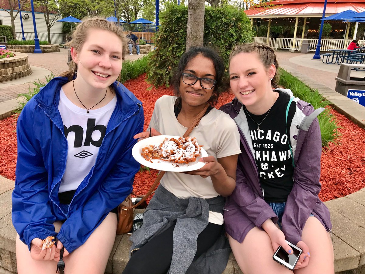 stwillman's tweet image. BHS senior trip!  Who knew veggies could be prepared this way?    Food and fun.    Next supper then a Twins win!