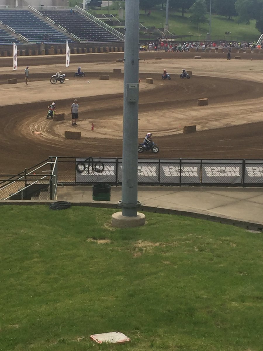 Springfield Mile tweet media