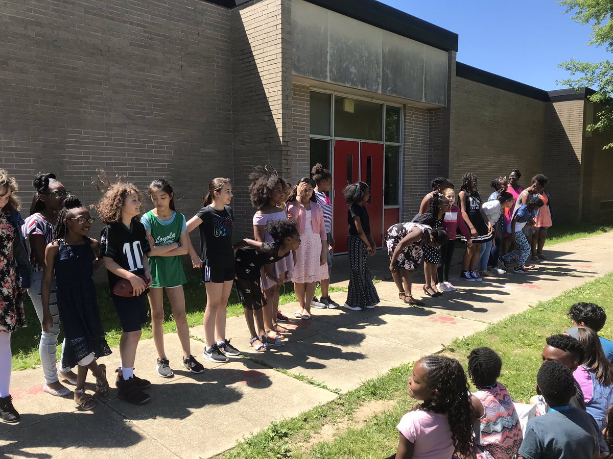 WES DIVAS rocked it today during the Sunshine Strut! Our girls have self-confidence and we collected food to donate! #Service <a href="/c_canteen/">Chantay Canteen</a> <a href="/lisadingle5/">lisa dingle</a> <a href="/WarrenES_BCPS/">Warren Elementary</a> <a href="/KristineBrugge/">Kristine Brugge</a> <a href="/KHarmon17/">Kathleen O. Harmon</a>