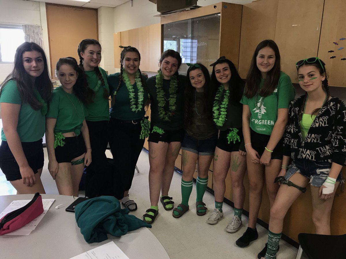 Congrats <a href="/HumberviewSAC/">Humberview SAC</a> on a successful colour carnival 💚💛💙❤️💜