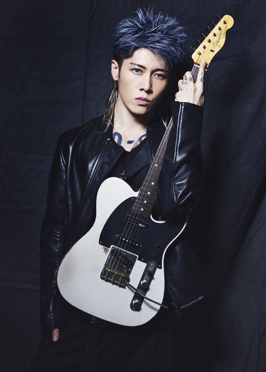 𝔂𝓾𝓴𝓲 ひさしぶりになんとなくmiyaviの曲聴いたら当たり前にかっこいい それ以上にいつのまにかブルージュの髪をツーブロックにしててめちゃくちゃかっこいい やっぱブルージュおしゃれだなーいつやろうかなー ファッション完全自由な職業