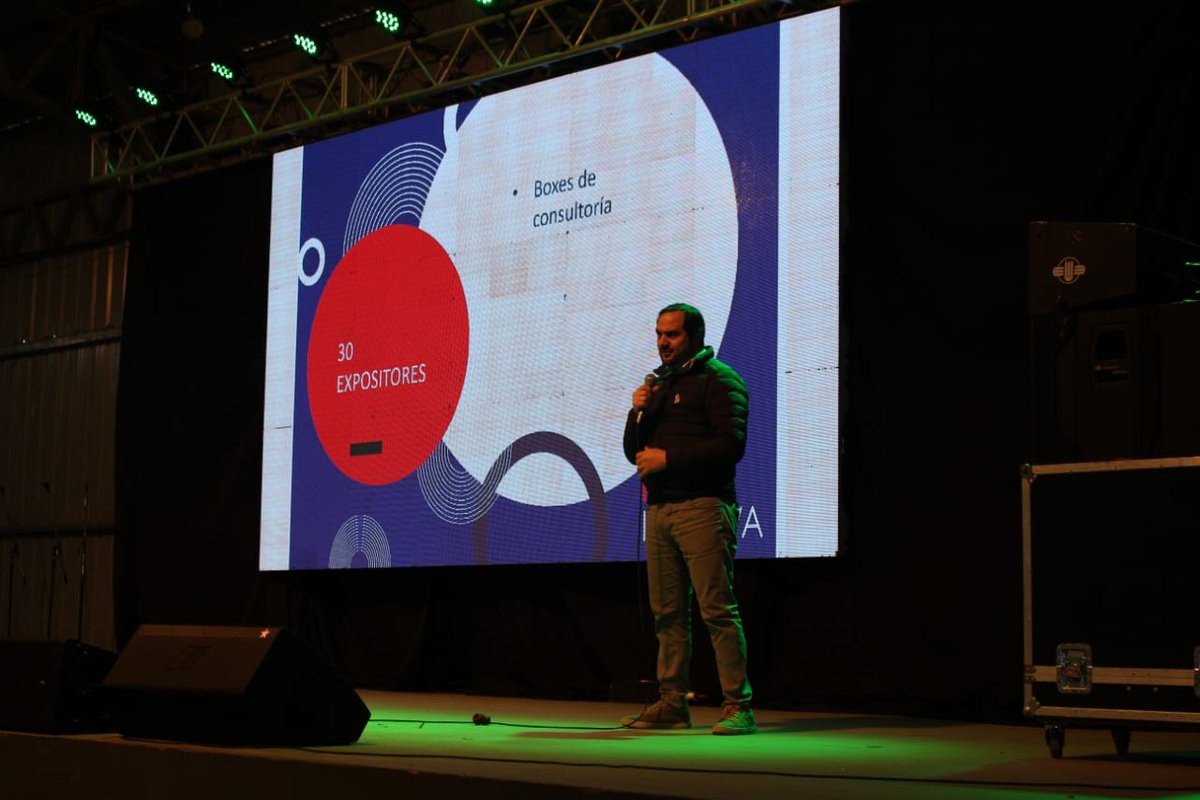 unneargentina's tweet photo. Los equipos de la @unnetec_innovar y @agentiaunne participan en Goya del #NEAINNOVA, el encuentro que reúne a los actores clave del ecosistema productivo en la región, dentro del cual la #UNNE juega un papel fundamental como asesora y capacitadora. https://t.co/GKtocNwfik