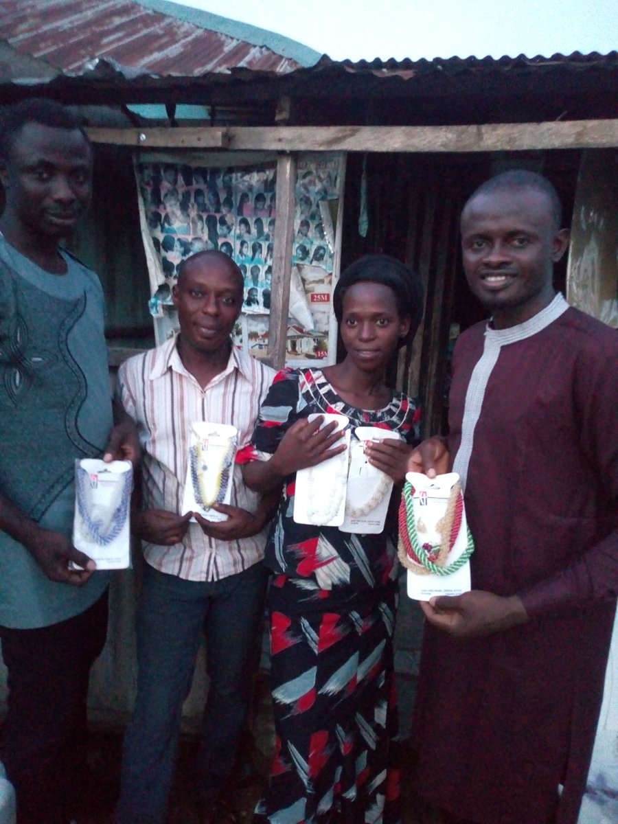 TOCHUKWUOBIEKW3's tweet photo. This is just one of the 50 women empowered. Imagine the impact, the success story is made evident and someone is really growing.
I celebrate all change makers over the world, keep touching and impacting lives.
#connecttodeliver
#InnovativeVolunteerism
#BusinessWoman https://t.co/no5MTnuhgk