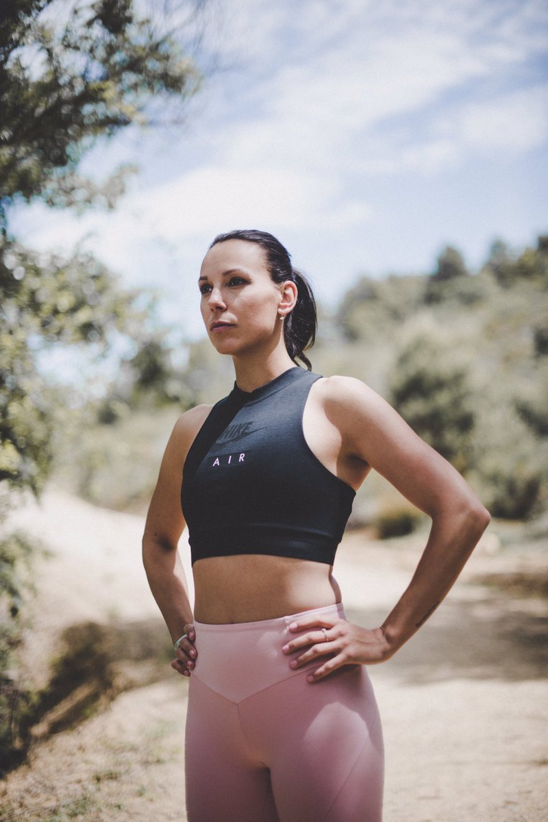 CUANDO CREES, CREAS ⚡️
Desde que empecé como profesional de la salud y del deporte sentía la necesidad de crear. 
Y por fin ya está aquí.
MI PROYECTO. 
MI PROPIO CENTRO. 
MI SISTEMA DE ENTRENAMIENTO CREADO PARA VOSOTRAS 💗
leonabydianamartin.com