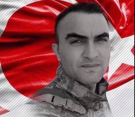 Irak’ın Kuzeyinde yol kontrolünde çıkan çatışmada yaralanarak şehit düşen İlçemiz Özer Köyünden Mehmet Köklü kardeşimize Allahtan  rahmet ailesine başsağlığı diliyorum.