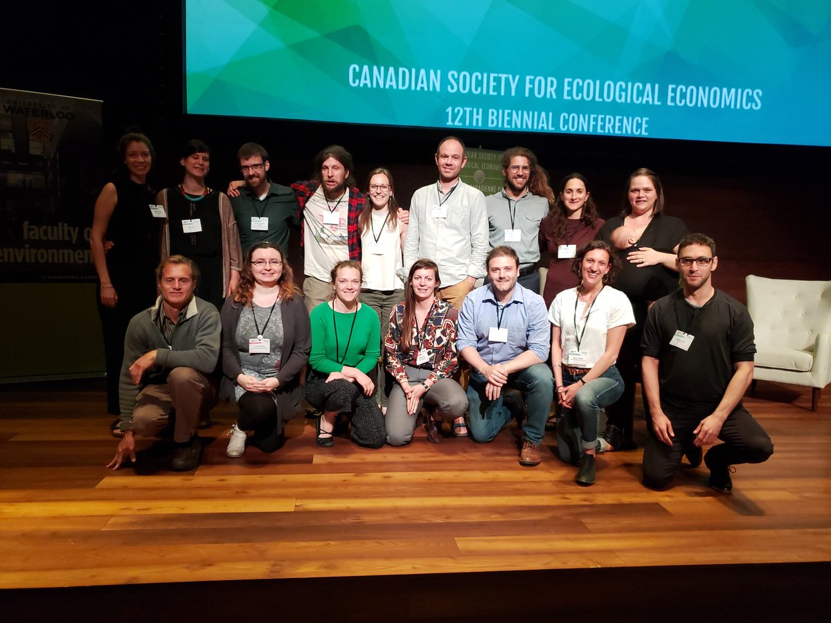 k8linden's tweet photo. @E4Anetwork and L4E students and researchers at #CANSEE2019!! @CANSEE_org #somethingdifferent #sshrcfunded https://t.co/RyaWtSmR7k
