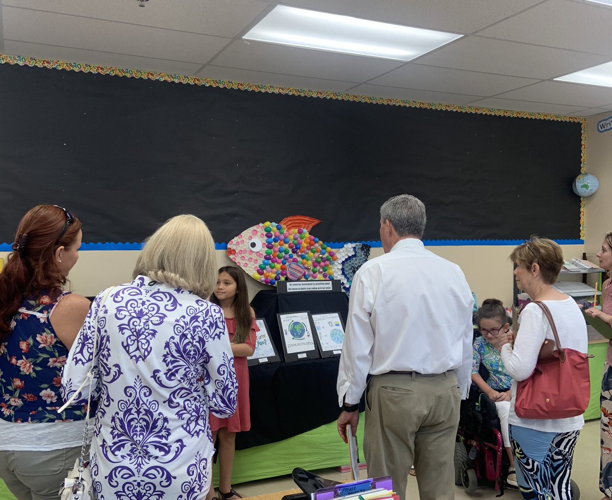 jennifermhutson's tweet photo. Our PBL Exhibition went great today! Students educating others on the plastic crisis and how we can help. Thanks to everyone that came to support us. @evacwynar @julemate @EdTechDir @LimestoneCreek @KSB5656 @PBCSTEM @PBCSDScience @PBLWorks https://t.co/C79w5gvO6a