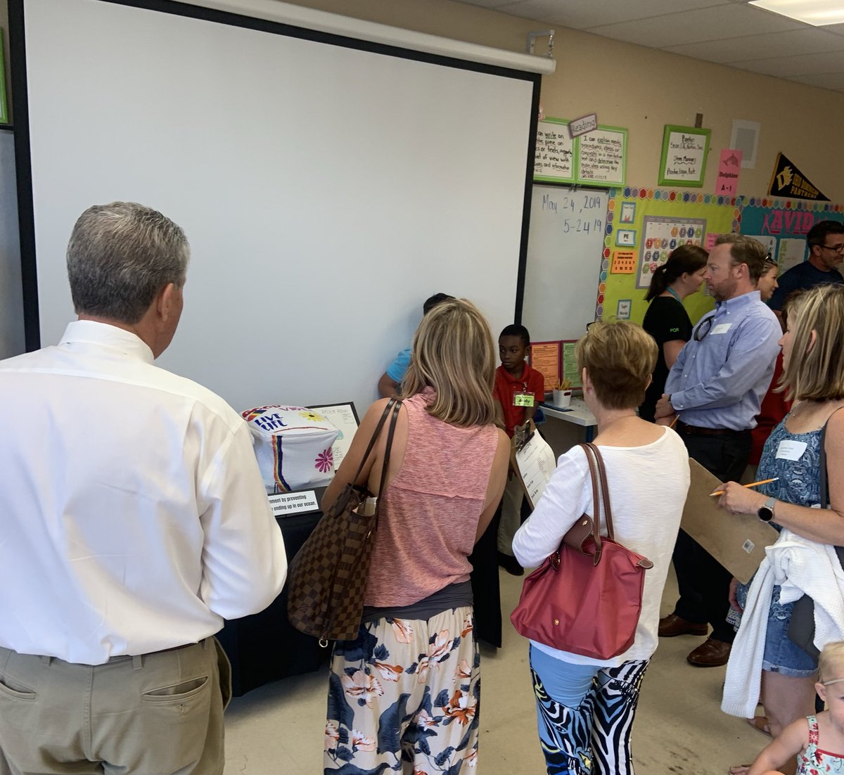jennifermhutson's tweet photo. Our PBL Exhibition went great today! Students educating others on the plastic crisis and how we can help. Thanks to everyone that came to support us. @evacwynar @julemate @EdTechDir @LimestoneCreek @KSB5656 @PBCSTEM @PBCSDScience @PBLWorks https://t.co/C79w5gvO6a