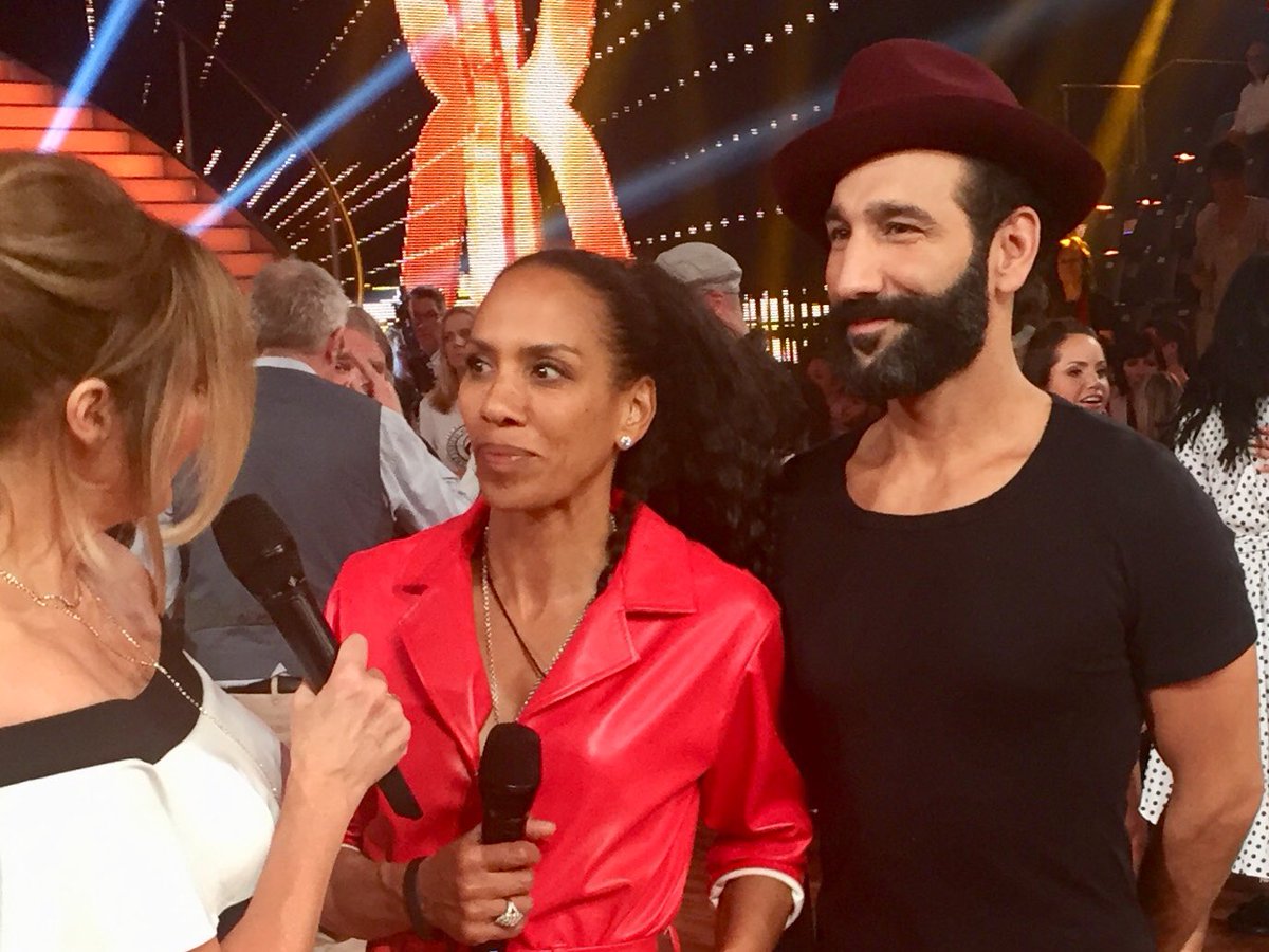 RTL_com's tweet photo. Die Reise ist zu Ende für #BarbaraBecker #LetsDance #TanzAus https://t.co/NUr7QiBWUO