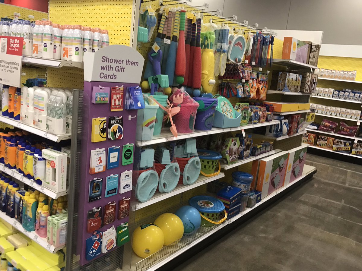 #T0366 is helping our guests celebrate Memorial Day!🇺🇸 <a href="/tfarmer216/">Travis Farmer</a>