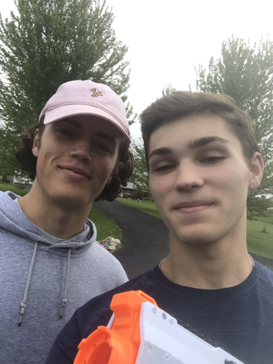MeepTards's tweet photo. @HHSNerfWar Luke gets caught outside, sorry Luke #meepmeep https://t.co/MK7mo5Qq0Q