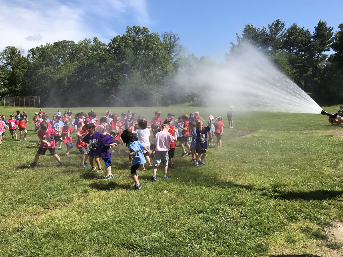 jetlennon's tweet photo. #BESTFIELDDAYEVER @TollGateGrammar A huge shout out to @shorsleyteach for a spectacular day for all! https://t.co/Tfmej3uLoJ