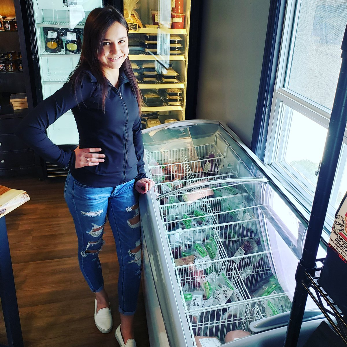 Great news! You can now buy Traynor Farms cuts at the Angle Iron Kitchen in Lakefield. 
Chef Brian Henry &amp; Shop Keeper Toni have lots of <a href="/TheSpiceCompany/">TheSpiceCompany</a> rubs... together, we're making BBQ dreams come true!
#traynorfarms #angleironkitchen #spicysix #lakefieldontario #ptbokawartha