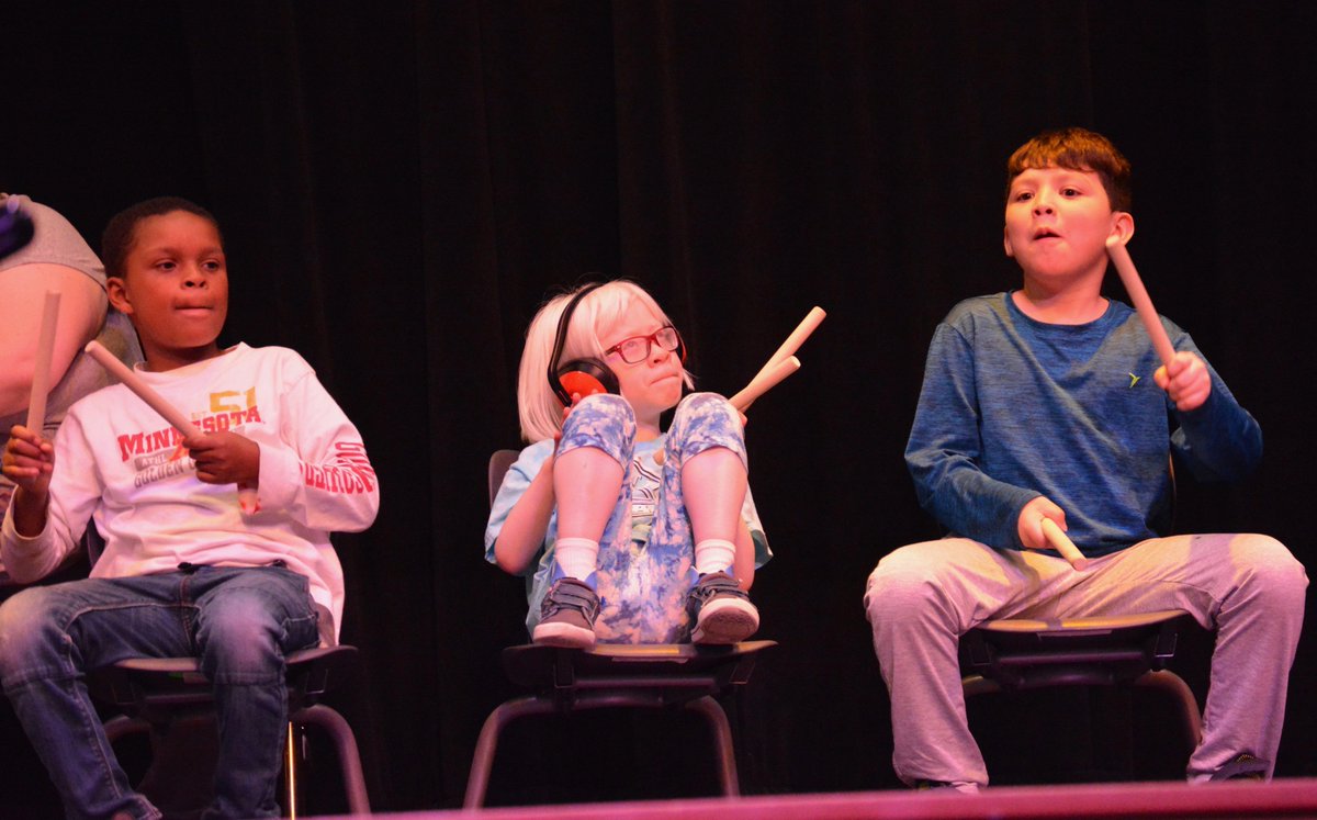 GlobalArtsPlus's tweet photo. Students from our Music Therapy class rocked the house today at the Lower Campus Gathering! So proud of them! @BryanEBass https://t.co/3bc1PaJocx