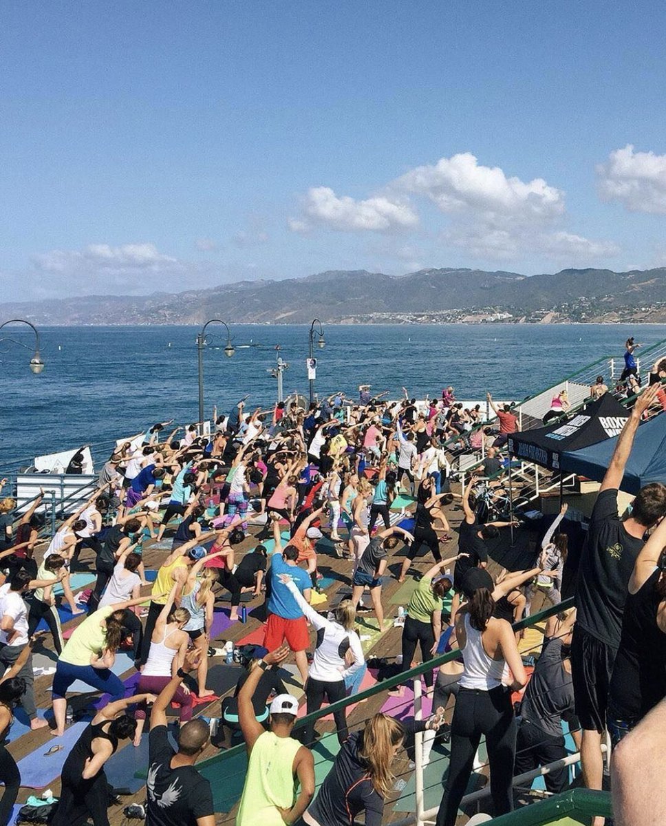 theBizzyBlondes's tweet photo. Free yoga at Santa Monica Pier is back every Saturday at 9am til August 3rd.  Don't miss out!!! https://t.co/AgIl1CZc4B