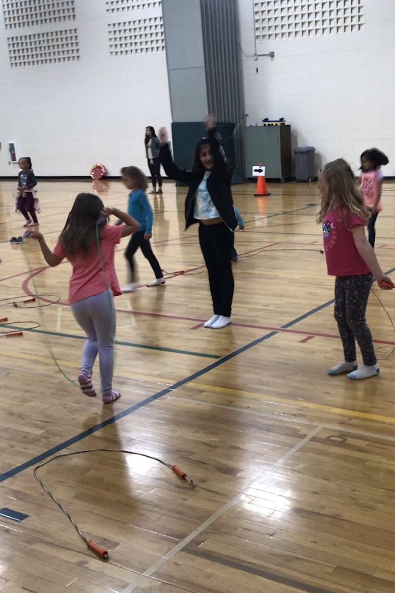 k_farvour's tweet photo. Some 4th graders got to help Mr. Johnson teach phy ed this afternoon! #fourthatdixon https://t.co/JmBsXDqXGw