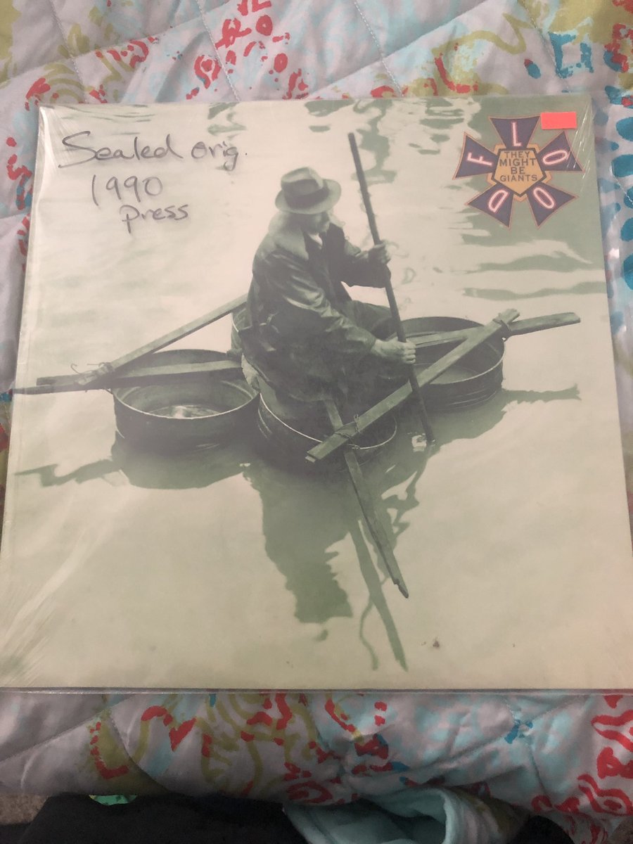 pottymouthmaker's tweet photo. My kid picked out a record when I took her to #mobilerecords yesterday. I think I might steal it... https://t.co/tdkL2wRvsv