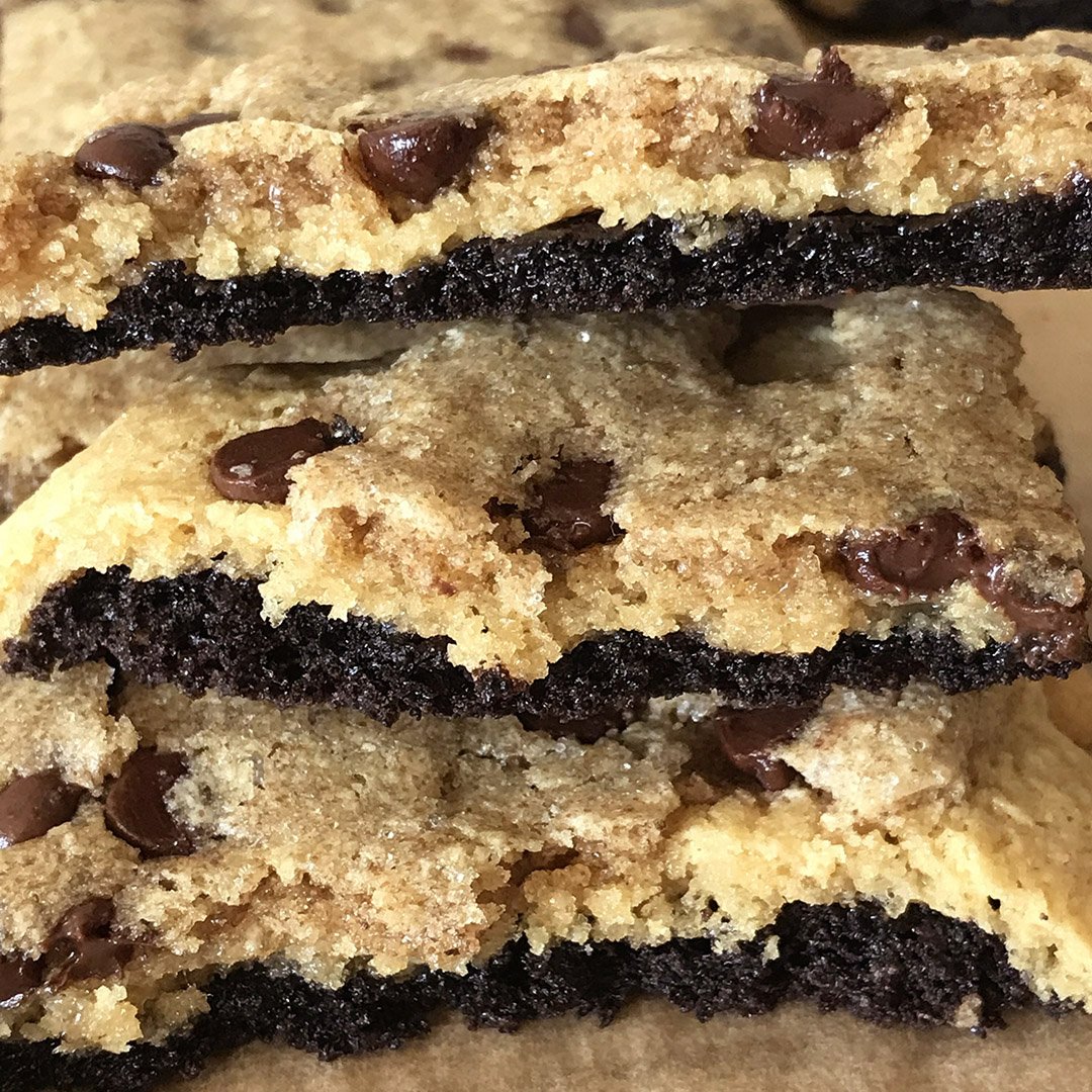 🍪Triple Layer Protein Cookie Bars🍪 😍
122 cal, 7g prot, 13g carbs (4g net carbs), 7g fat, 4sp
🍪Get the delicious details here: shop.proteincakery.com/blogs/recipe-i… #protein #cookies #glutenfree