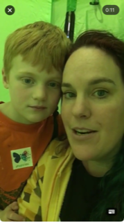 SuzTeaches's tweet photo. Finally posting about our #increidable #becktacular time at Minefaire Seattle last weekend. Had fun and learned lots from @PhygitalLabs team and @Acer sponsored #ARVR booths. Thanks to @mr_isaacs for tickets. @Flipgrid reflection on @PhygitalLabs experience good idea @BeckyKeene https://t.co/qOVIG0m26n