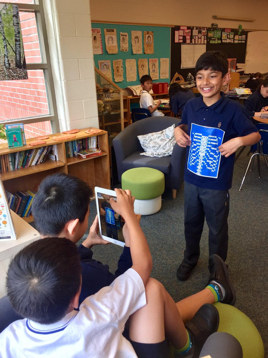 RachelMarks_LS's tweet photo. #Montessori biology studies take on a whole new meaning as our #TMSElementary students use #VirtualRC to investigate the human body. Using the Virtuali-tee #app science meets #ar. #TechLearn #Scientists4Future #science #learningisfun https://t.co/8HjUQiK3QX