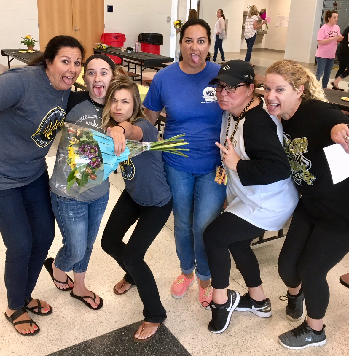 KerryBayens's tweet photo. Going to miss this crazy crew...especially Miss Rozier! Hurry back sweet sister, MES Pre-K adores you!!! #MESPre-KPosse #MESrocks 🖤💛 https://t.co/7Ofm0qt7dv