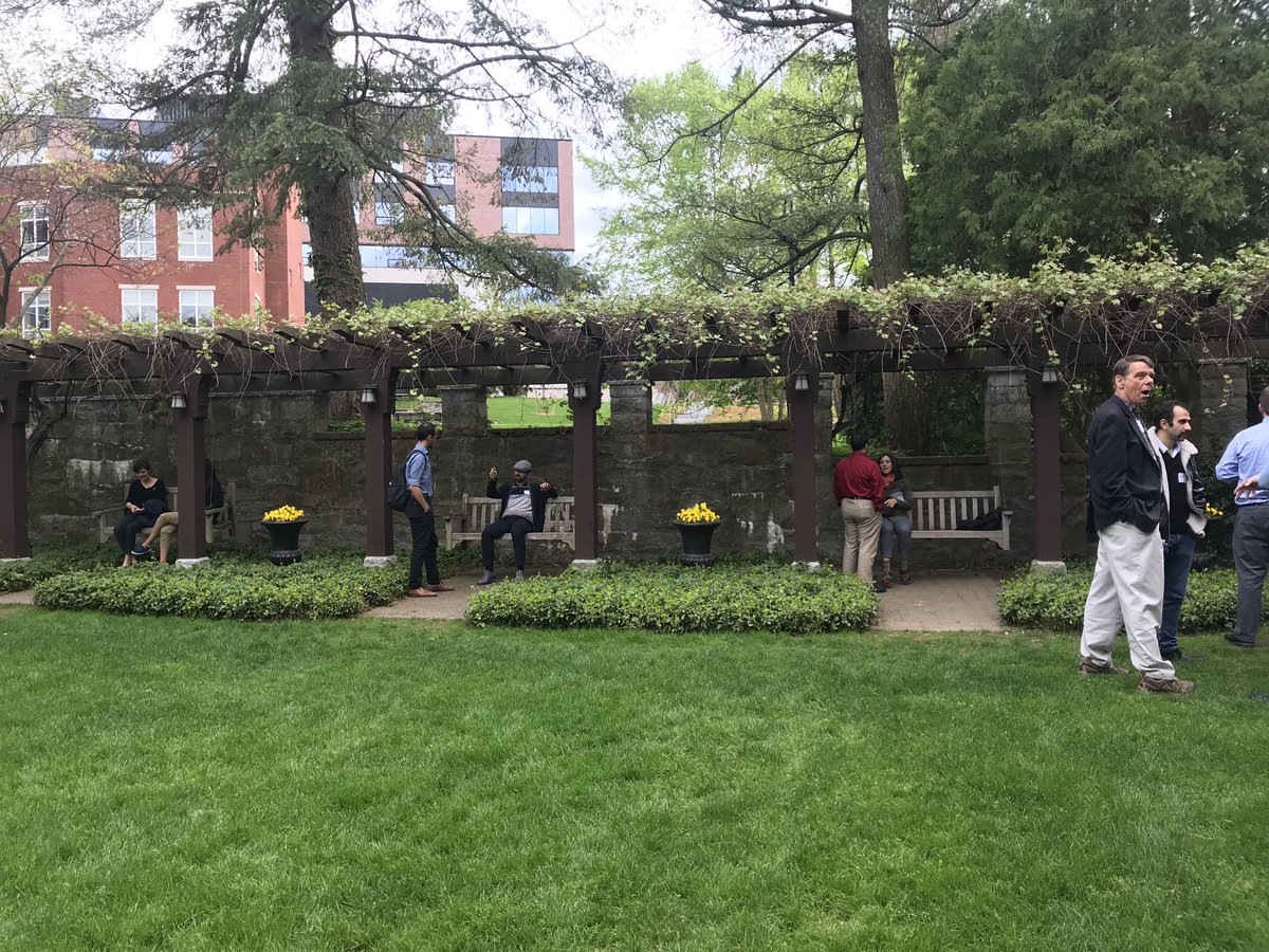 WPISDclub's tweet photo. Enjoying the garden of the historic Higgins house!
#38SDC https://t.co/evp9ubZSDB
