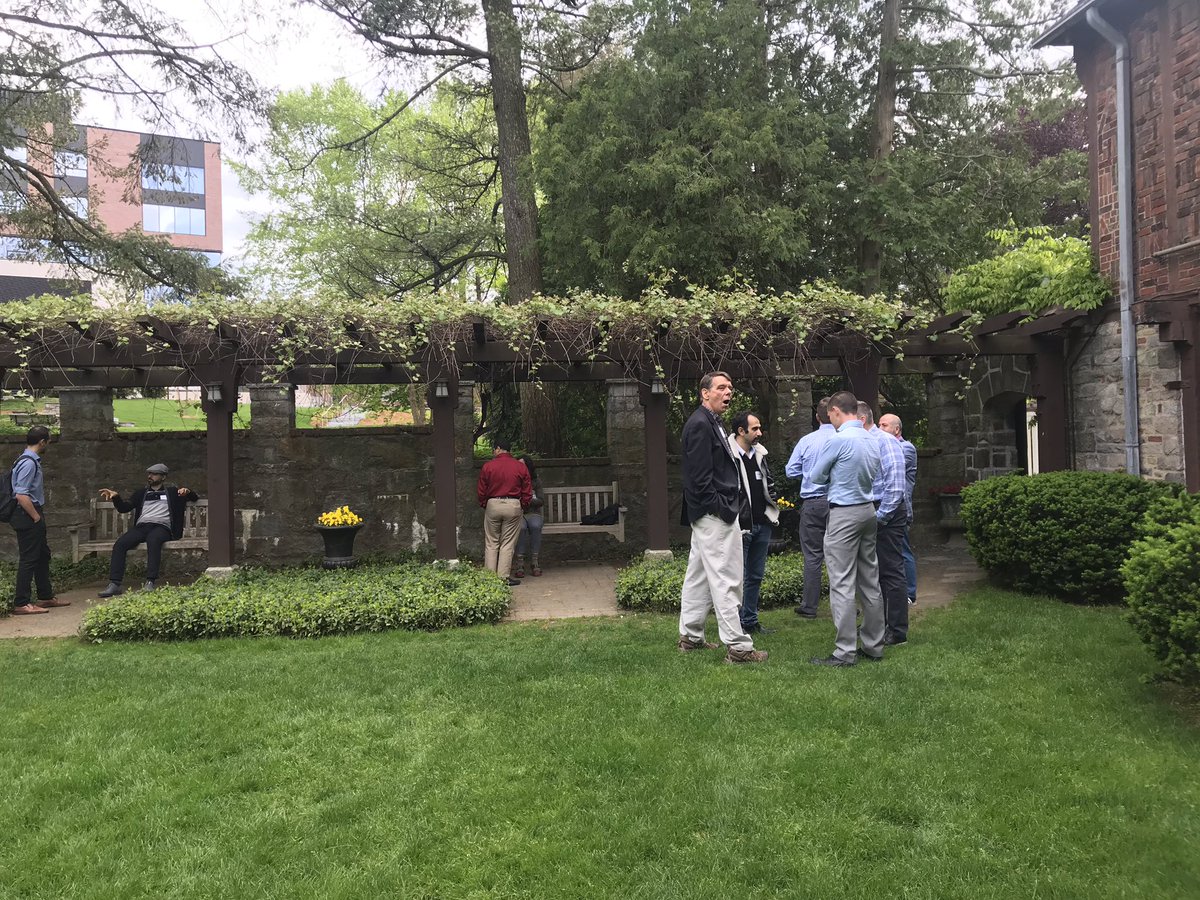WPISDclub's tweet photo. Enjoying the garden of the historic Higgins house!
#38SDC https://t.co/evp9ubZSDB