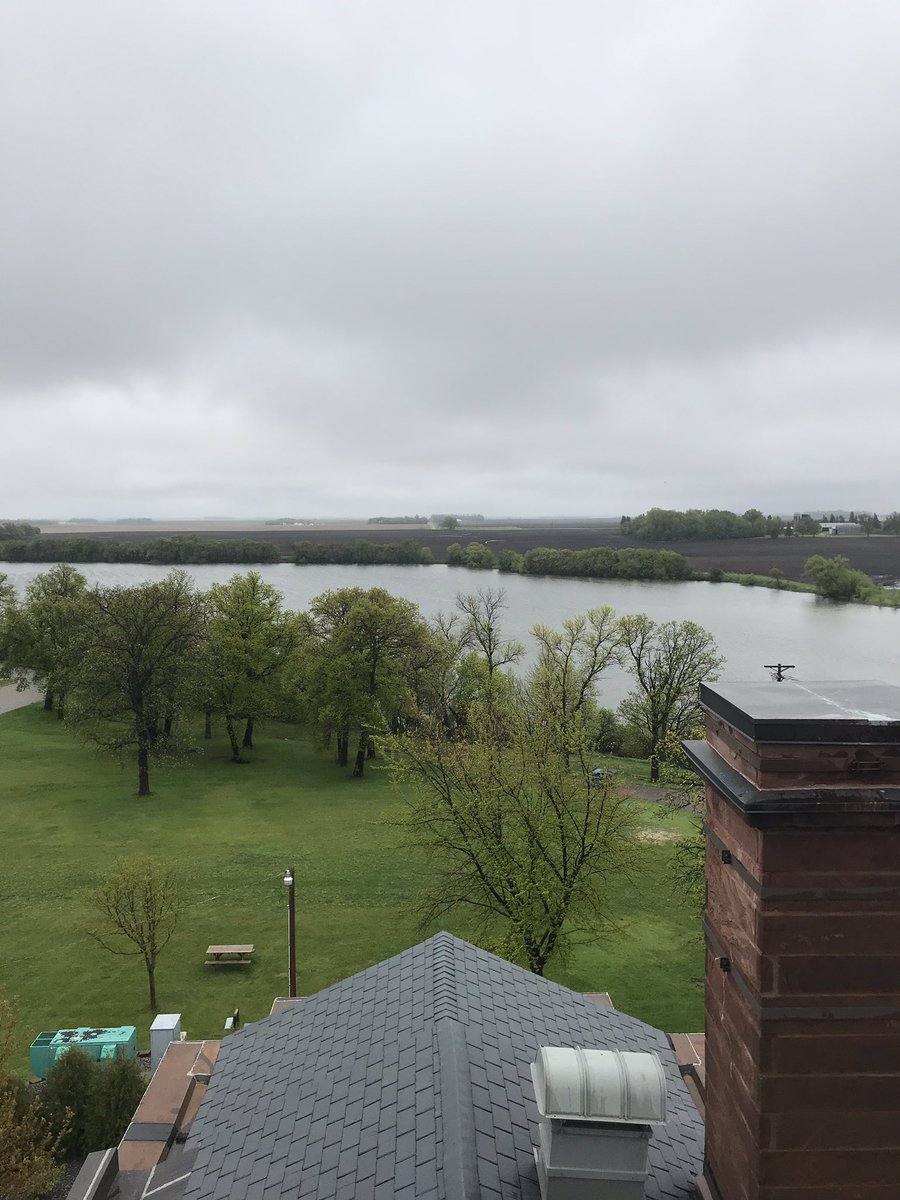 MrAllenWCA's tweet photo. Great field trip to the Grant County Courthouse today. Even got the sky view at the end. We also broke a record today. We only made it to 9:28 a.m. until a student asked, “When’s Lunch?” https://t.co/OF5mBuleMK