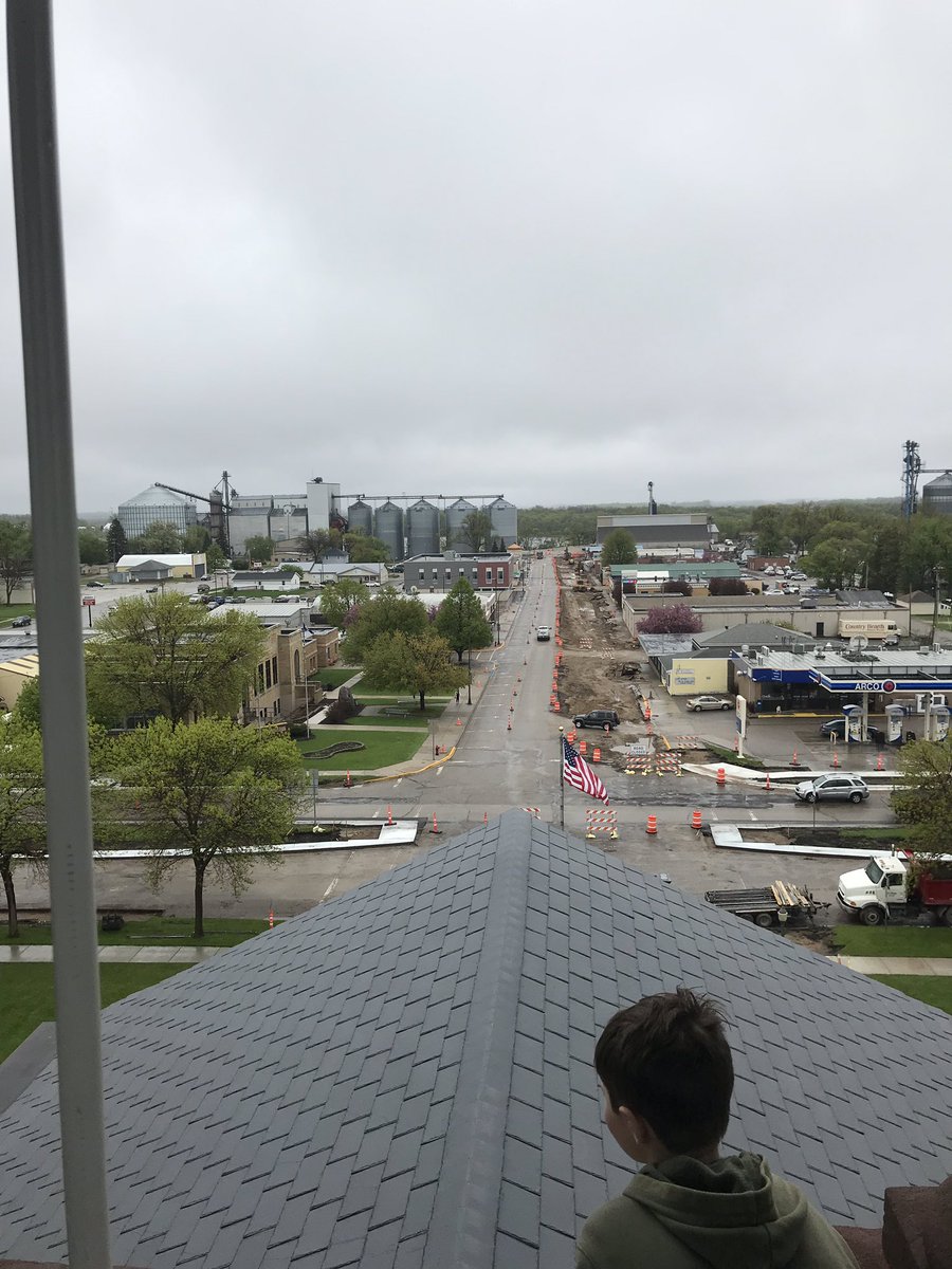 MrAllenWCA's tweet photo. Great field trip to the Grant County Courthouse today. Even got the sky view at the end. We also broke a record today. We only made it to 9:28 a.m. until a student asked, “When’s Lunch?” https://t.co/OF5mBuleMK