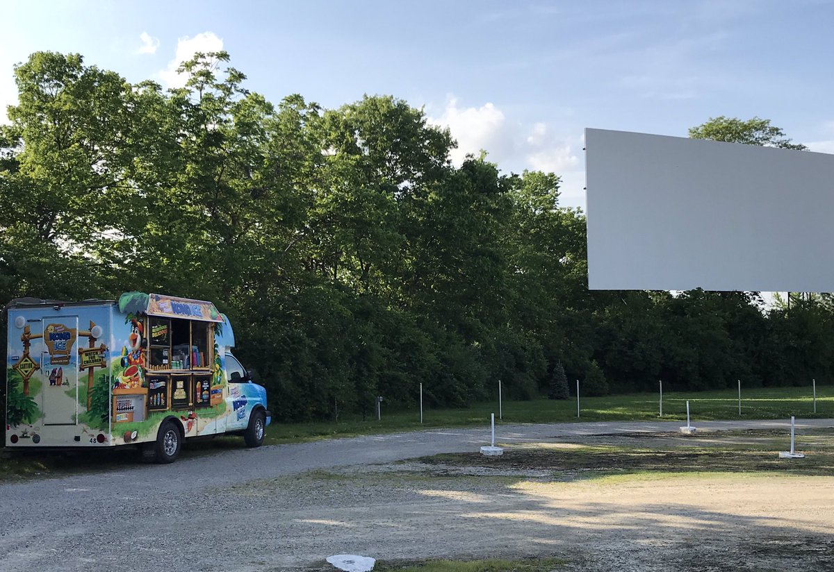 HolidayDriveIn's tweet photo. We are thrilled to have Kona Ice with us this weekend! Blue Raspberry, Lucky Lime, Monster Mango....which refreshing flavor will you choose? #holidayautotheatre #holidayauto #holiday #drivein #hamiltonohio #popcorn #classiccars #1948 #drive-in #outdoorcinema https://t.co/wMvAUOTyBS