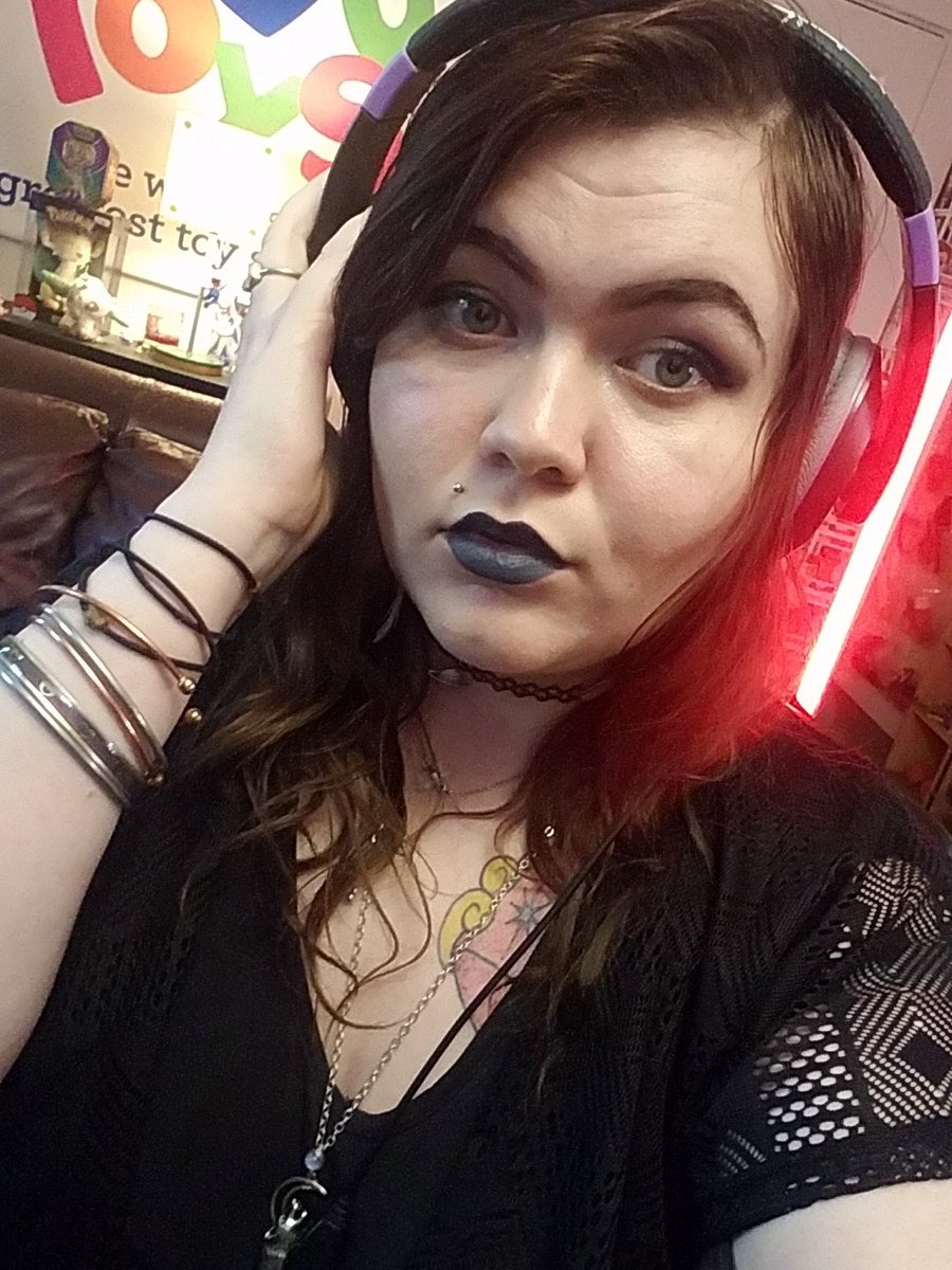 DateBit's tweet image. Live now with @TheBeautyGamers at twitch.tv/beautygamers_tv !!! #livenow #kingdomhearts