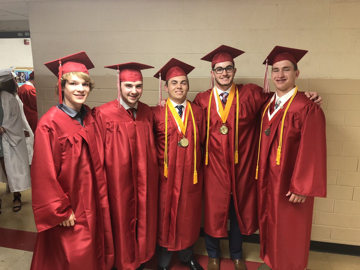 Proud of these <a href="/Dogs_SHS/">SHS Dogs Baseball</a> baseball seniors who are graduating today w <a href="/griffin_bianco/">Griffin</a> &amp; <a href="/ryanbest2000/">Ryan Best</a> as co-valedictorians! This is what it’s all about!!! #BulldogPride #LeadChallengeAchieve