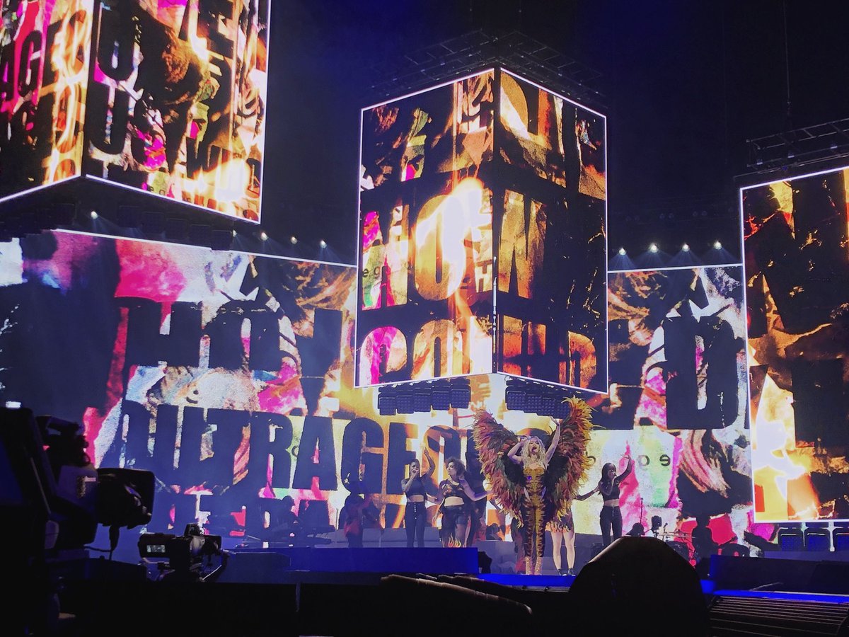 ritascheeta's tweet photo. my brain is nowhere near done processing ... but tonight was bloody incredible. f*ckkkk. thank you for everything @RitaOra 🖤 https://t.co/x0xMxie8c3