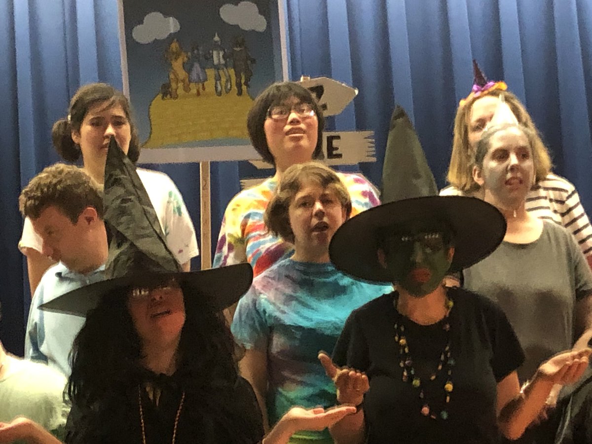 L4Laugh's tweet photo. We, Spotlighters (glee club), gave a show last night at Countryside School. “Stories of Oz” is our own version of putting Wizard of Oz, the Wiz, and the Wicked - all put together. Thanks to music teacher Jeniffer, Director Karen, and volunteers. @bu_yell @AU_Newton #Oz https://t.co/nckyap7WeB