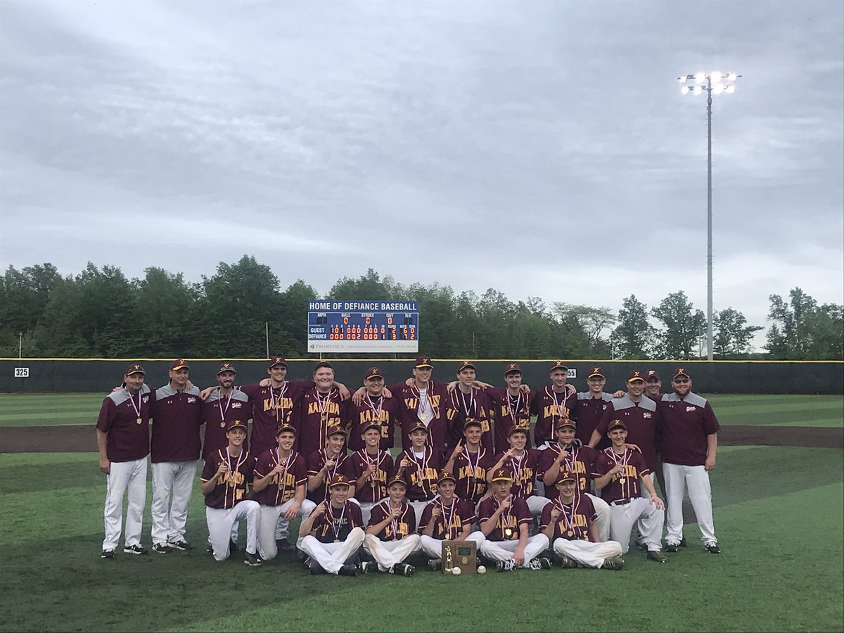 kalidawildcats's tweet image. Kalida wins in dramatic fashion as Zach von der Embse hits an inside the park walk-off homer in the bottom of the 10th to send Kalida to the regionals.  WildcatPRIDE!