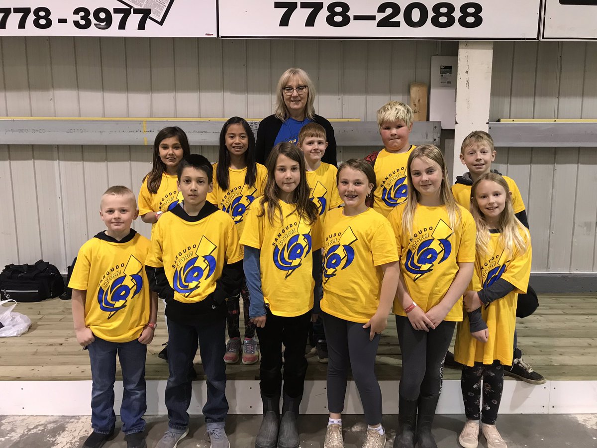 ngpsscs's tweet photo. SCS field trip to the Whitecourt Children’s Festival today. The kids had a blast! Thanks to all the organizers for making this happen.  #fieldtrip #whitecourtchildrensfestival2019  @ngpschools https://t.co/LgXLtpmeBL