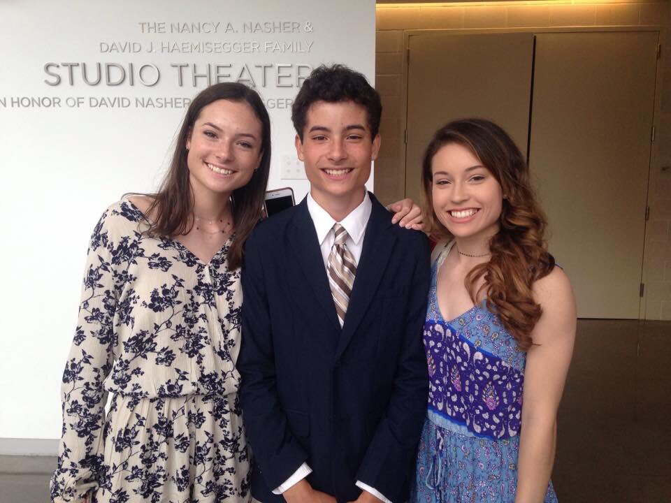 ThompsonRyon's tweet photo. 8th grade in the books for the Thompson boy! https://t.co/QH7nTOh0Qv