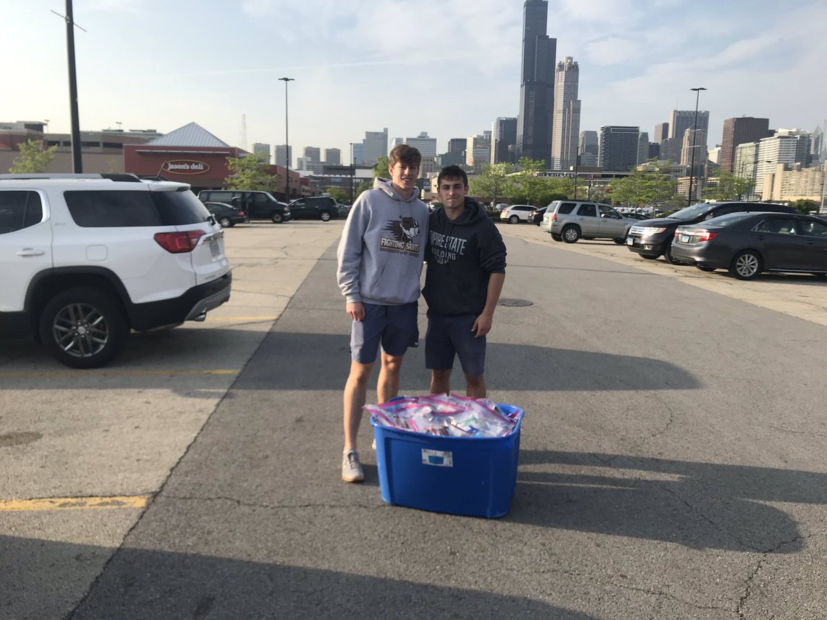 With all the money raised from the tournament we were able to provide 72 packed lunches with peanut butter and jelly sandwiches, chips, water, and a dessert. Along with this, we donated the rest of the money to the shelter as well. Shelter- Pacific Garden Mission in Chicago, IL.
