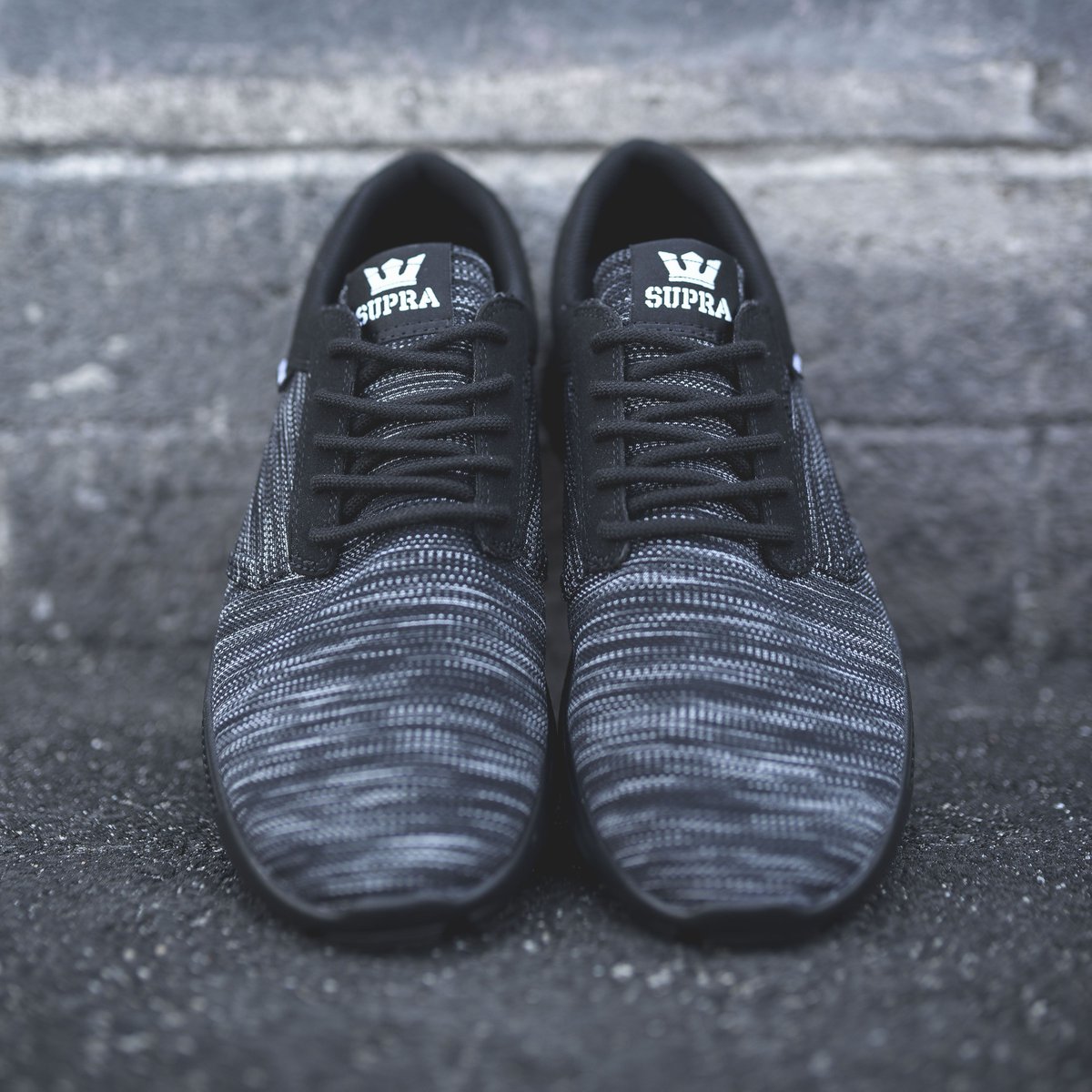 SupraFootwear's tweet photo. Tackle the day in the #HammerRun // All day drip -- All day comfort. https://t.co/j8LFX9XEih