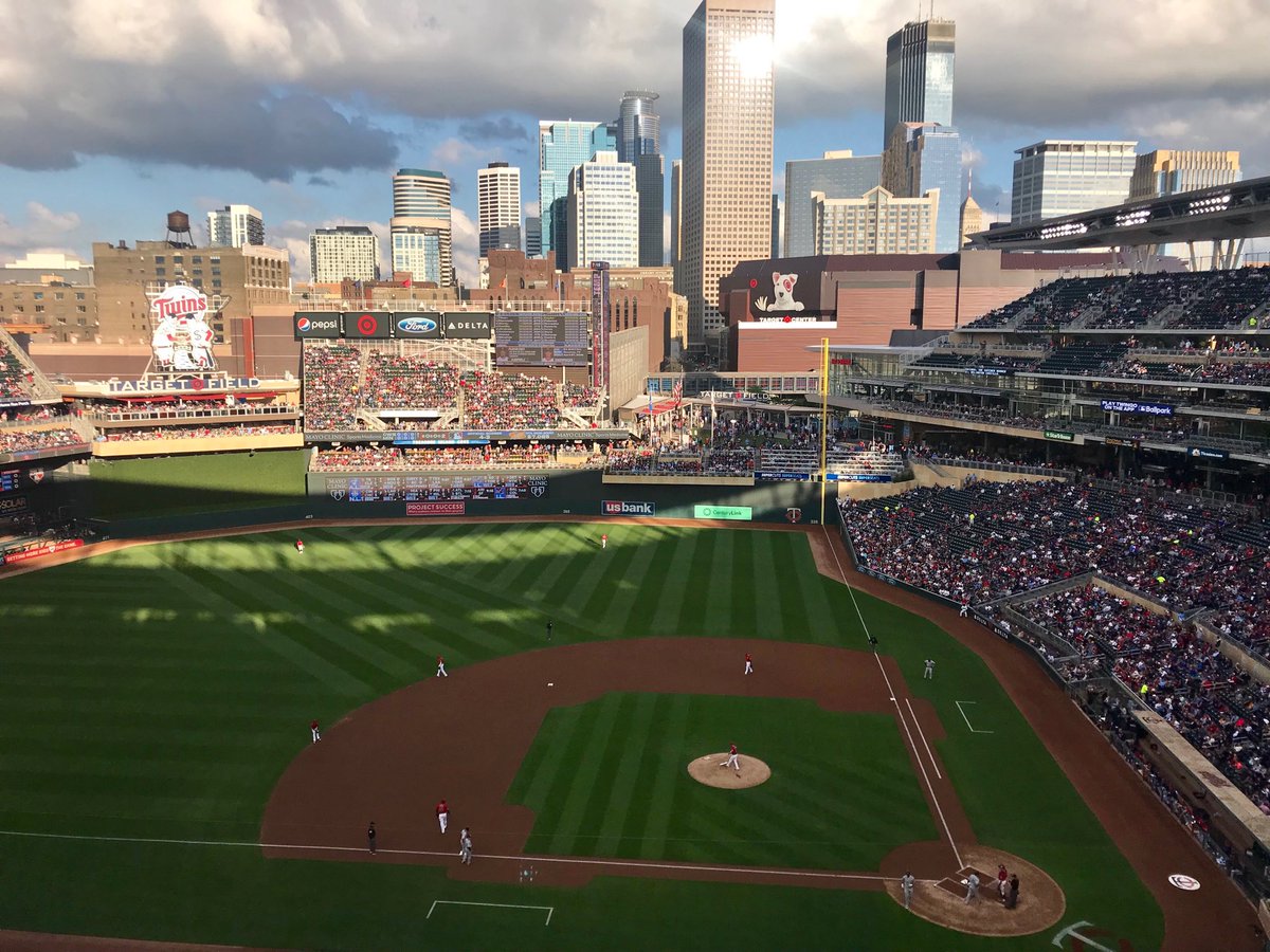 stwillman's tweet image. A gleaming evening for the BHS senior trip and a Twins win.   ⁦@ByronBears⁩
