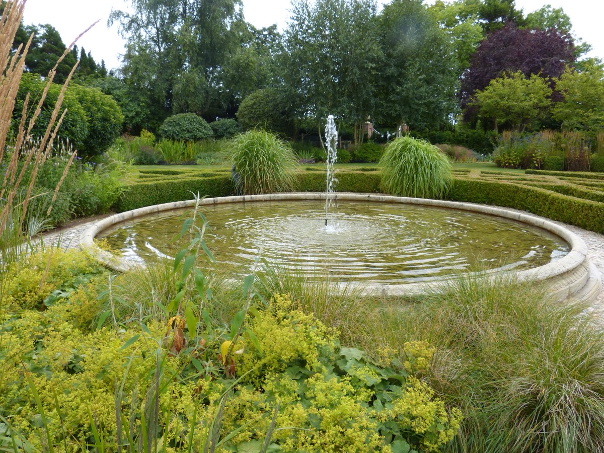 SuffolkNGS's tweet photo. Sunday 26 May (11am to 5pm) Holm House Drinkstone IP30 9JF is open. In this 10-acre garden you will find lawns, orchard, mature trees and clipped holm oaks, as well as woodland walk a new lake and a wildflower meadow. https://t.co/0WKxxEiV5o https://t.co/NrzE1foYDG https://t.co/Rb8jlm5f3s