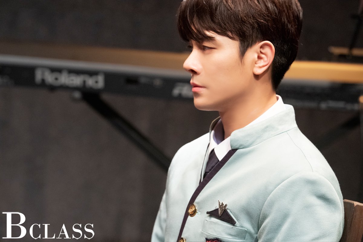 B_Class2017's tweet image. &quot;더할거야? 연습.더할거냐고.
아니, 너네 보니까 시험이 
별로 안 중요한 거 같아서.&quot;

#김율 #이환
#연극 #비클래스