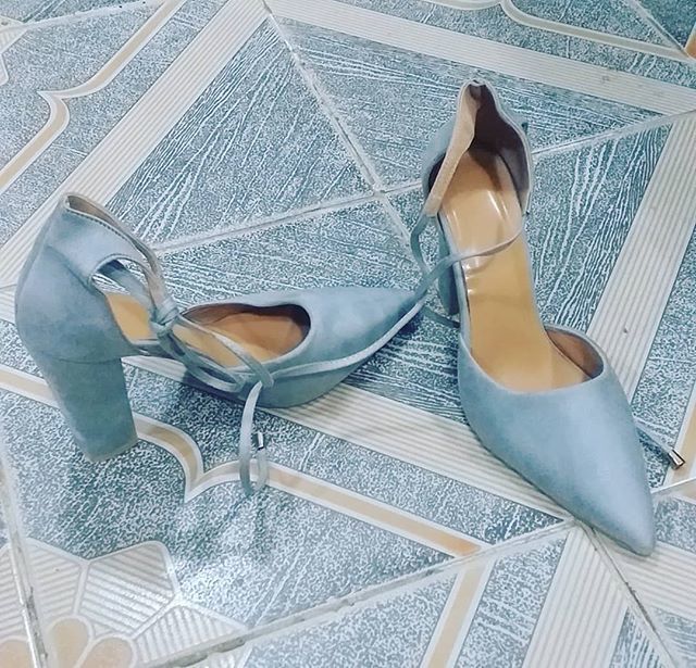 Veevian_ai's tweet image. Strap up block heels

Grey

Sizes 40 &amp;amp; 42

Idana's got you 🌷

#shoelover #blockheels #slayforless bit.ly/2YQhWQG