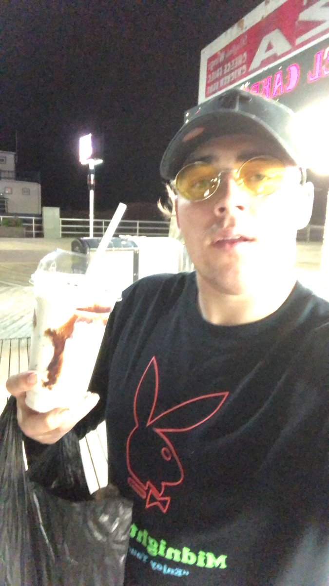 robhal76's tweet image. 