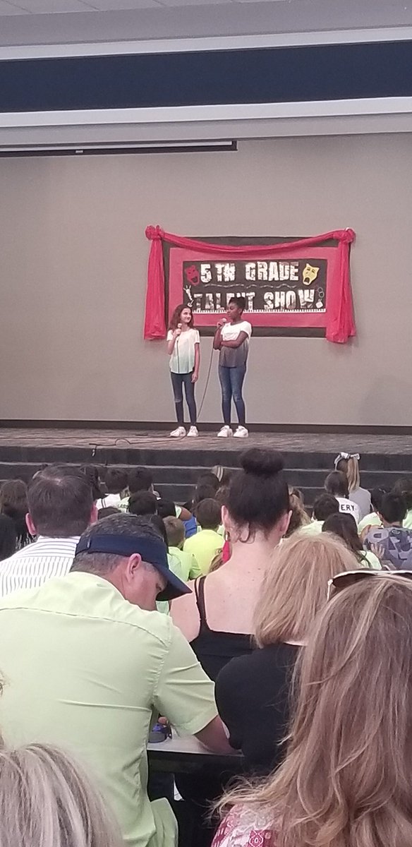 kthurmondbhs's tweet photo. Our 5th graders sure are a talented bunch! Brought me chills and some tears!😭 So proud of the kiddos #HESKindMinds #CFISDspirit https://t.co/4ujaKBvJfc