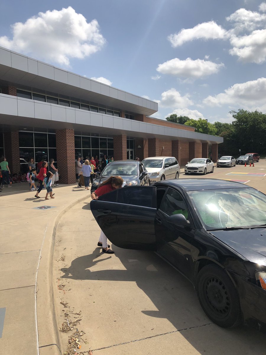 dlohmiller's tweet image. Saying goodby is never easy! Serving our @PlanoHeadStart families is an honor! #readyforkinder #wegotaheadstart 💕