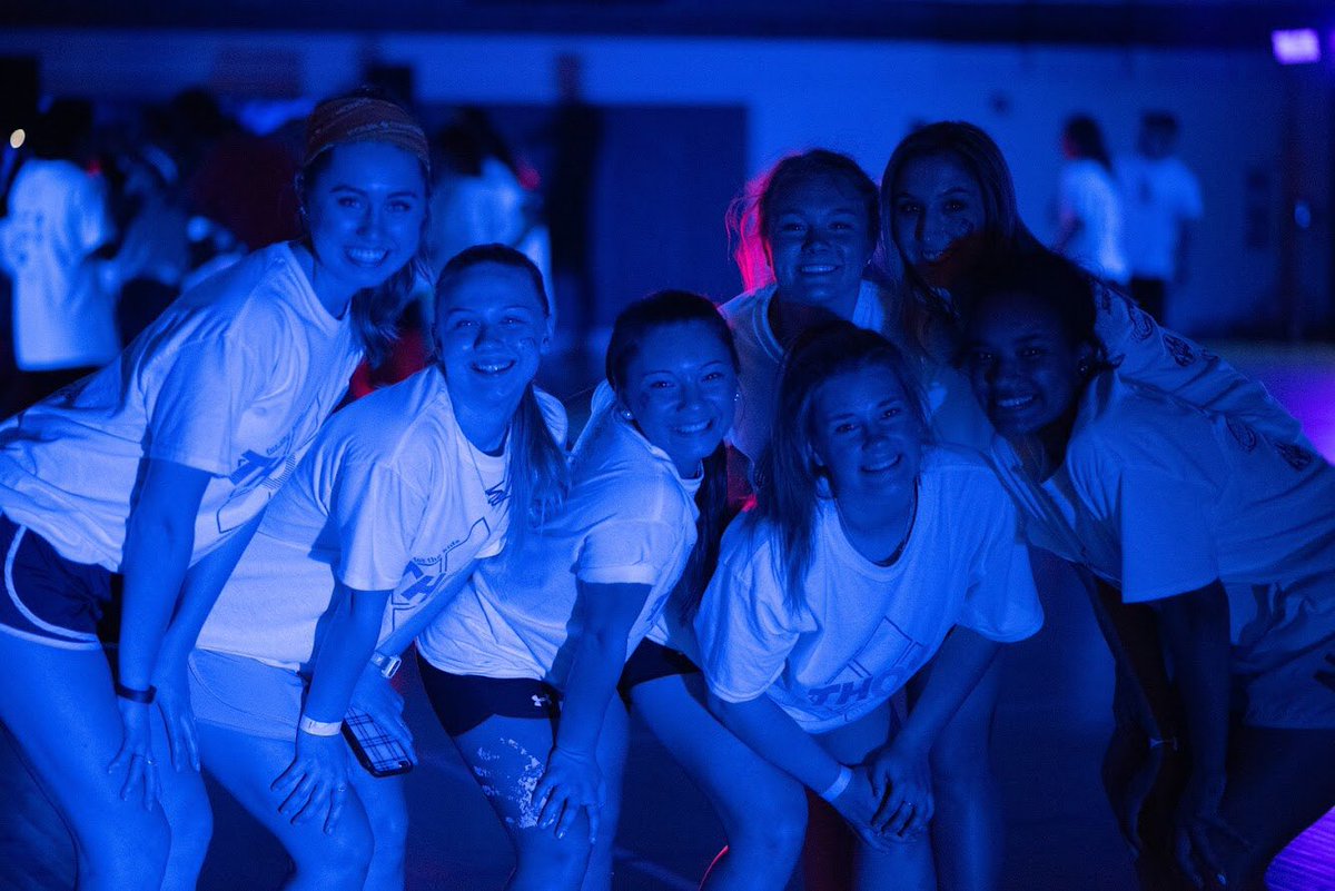 CVBucksNHS's tweet photo. Tons of fun all night at minithon with dozens of games, food, crafts, and events throughout the whole 12 hours! https://t.co/uCRtFPmMDi