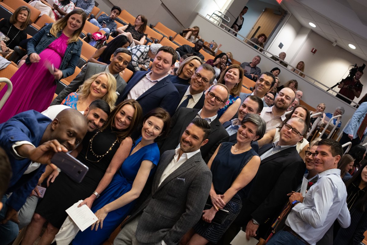 Brown_SPS's tweet photo. Congratulations Executive Master of Healthcare Leadership Class of 2019! #Brown2019 #BrownExec #BrownEMHL https://t.co/cjZ3gO2qcA