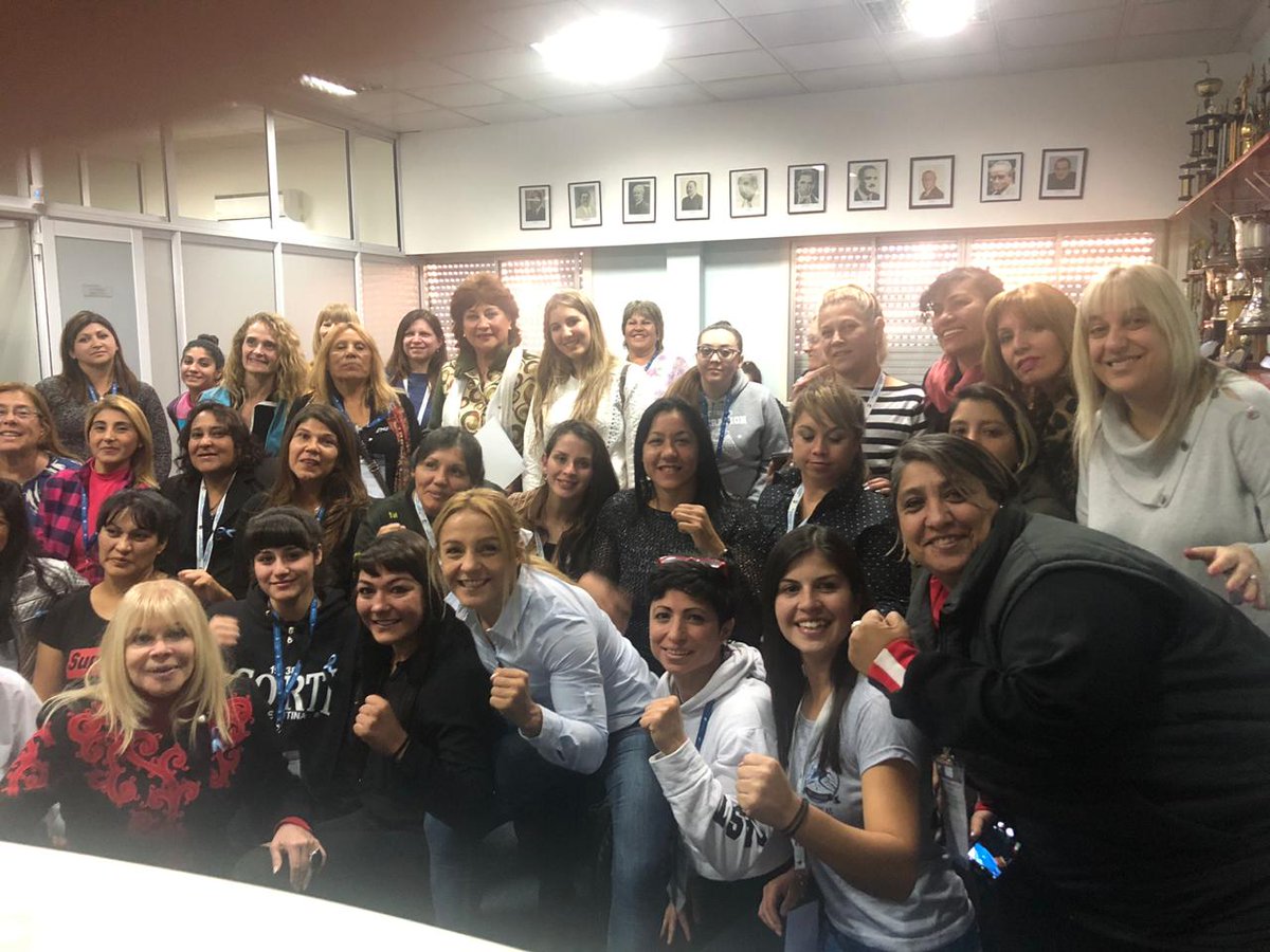 Excelente día en  Congreso mujer y deporte en La Federación argentina de boxeo